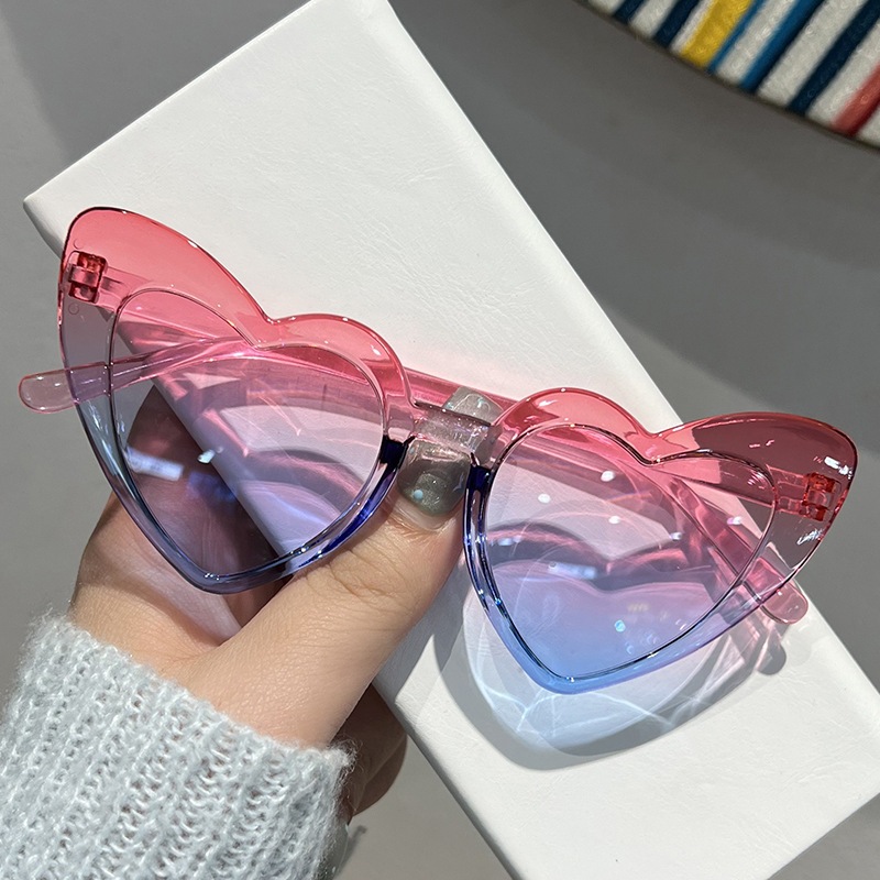 Kính râm trẻ em Gradient tình yêu thời trang dễ thương