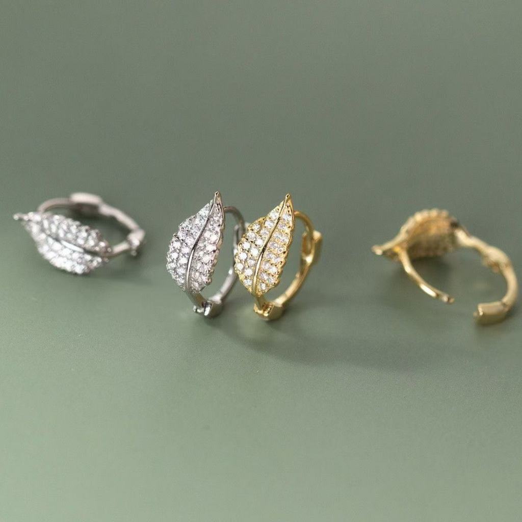 Sáng Tạo S925 Bạc Zircon Bông Tai Nữ Tính Khí Độc Đáo Nhỏ