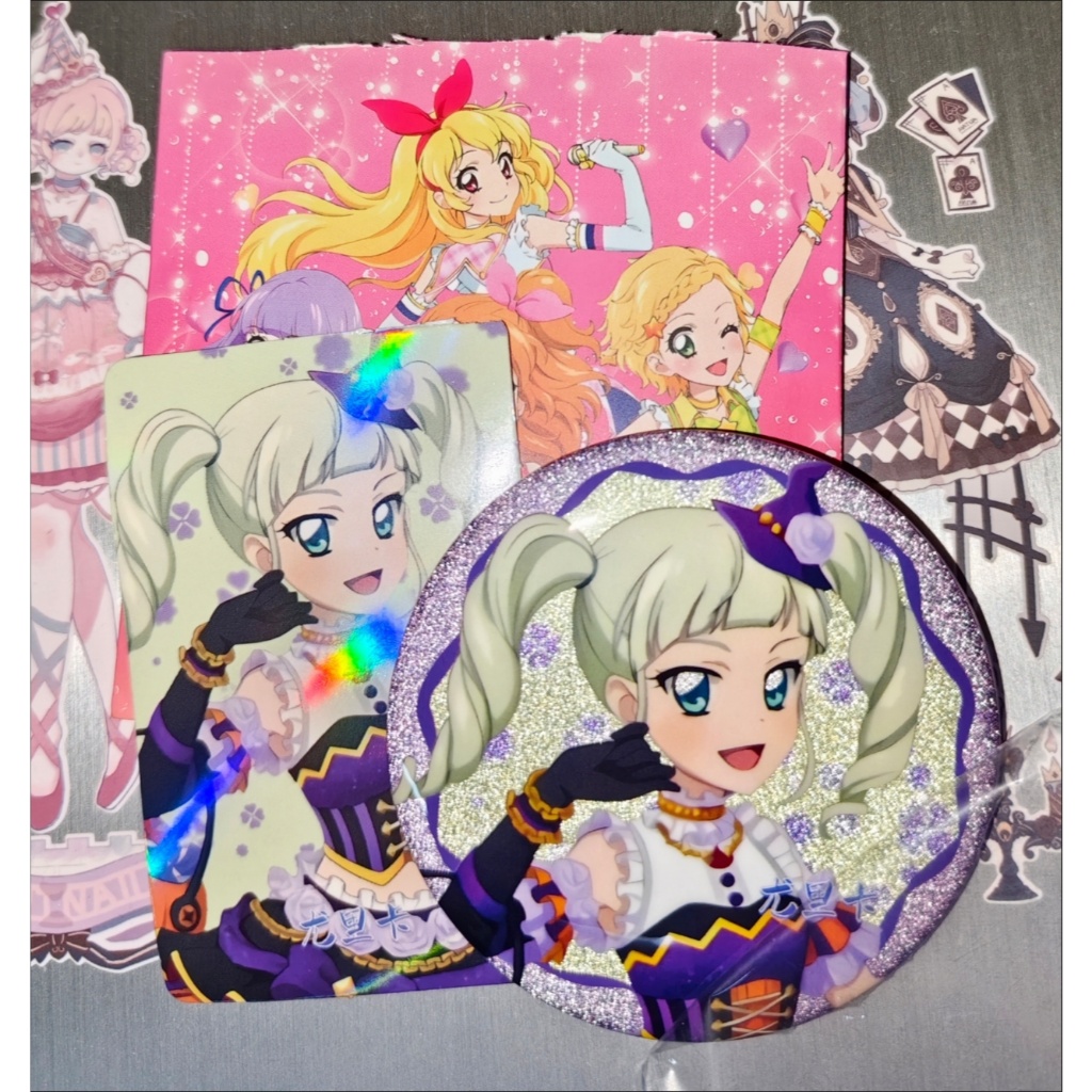 Aikatsu! Hộp mù – Huy hiệu kim loại lấp lánh 75mm + Bộ nhãn dán thẻ | Bộ sưu tập Anime