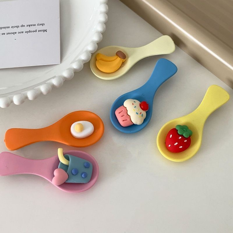 Mô Phỏng Bánh Dâu Muỗng Kẹp Tóc