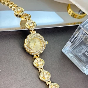 Đồng hồ nữ Kim cương đính kim cương Đồng hồ đeo tay sang trọng nhẹ nhàng Đồng hồ thạch anh hướng dương vàng