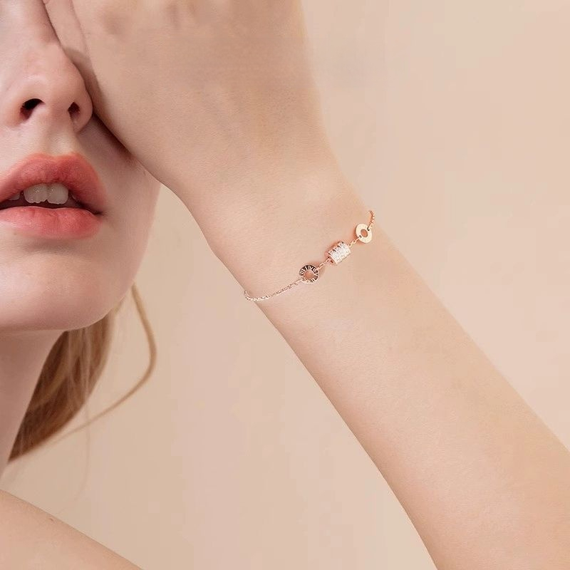 Vòng tay ôm eo nữ FanciMe - Thiết kế tối giản sang trọng Quà tặng ngày lễ tình nhân cao cấp dành cho bạn gái