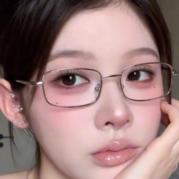Kính khung vuông vàng cổ điển mát mẻ