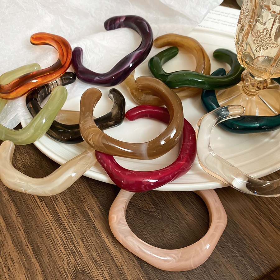Vòng tay mở tròn hình học không đều bằng Acrylic nhẹ nhàng thời trang sang trọng đơn giản trang trí tay cao cấp cho nữ