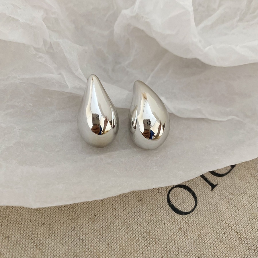 [Jewbeauty] Bông tai acrylic hình chữ C mịn màng, bông tai kim loại châu Âu và Mỹ, sang trọng nhẹ nhàng, thiết kế cao cấp, nữ thích hợp
