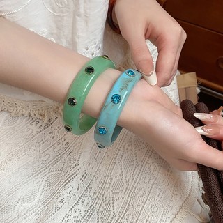 Vòng tay cổ điển Châu Âu và Mỹ với màu dát kim cương, phù hợp làm phụ kiện thời trang cho nữ