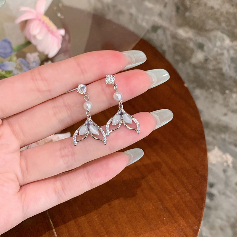 Đôi bông tai nàng tiên cá phong cách Hàn Quốc, thiết kế độc đáo - Quà tặng sinh nhật lý tưởng