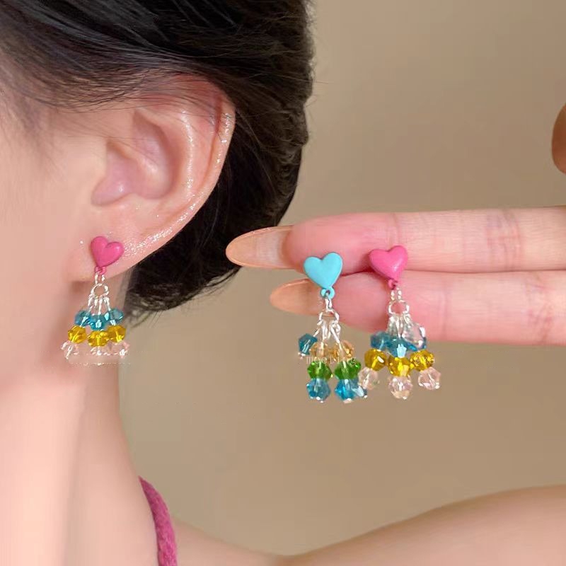 Bông tai nữ pha lê đính hạt, phù hợp làm quà tặng cho ngày đặc biệt