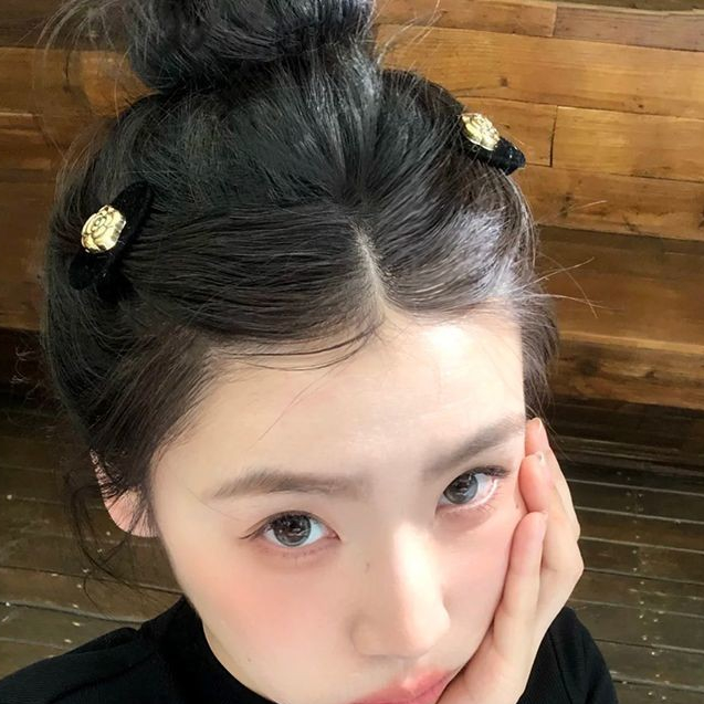 Kẹp tóc ngọc trai Camellia phong cách công chúa