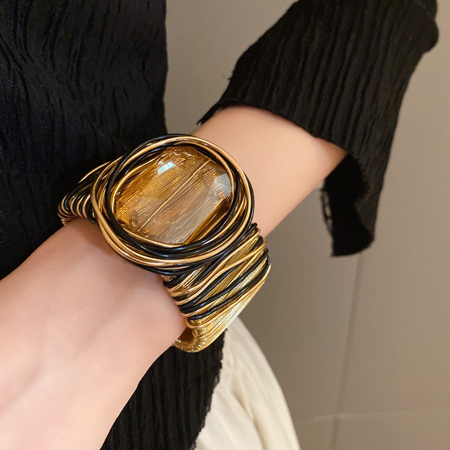 Vòng tay kính vuông xoắn phong cách châu Âu và Mỹ - Phụ kiện thời trang cao cấp dành cho nữ
