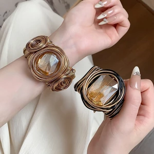 Vòng tay kính vuông xoắn phong cách châu Âu và Mỹ - Phụ kiện thời trang cao cấp dành cho nữ