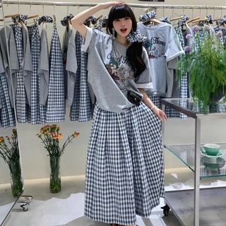 Áo Thun Nữ Oversize Baggy 100% Cotton - Phong Cách Thời Trang Hiện Đại 2025