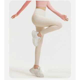 Quần thể thao Slim Eo cao Không xấu hổ Dây 82,5% Polyster 17,5% Chất liệu Spandex