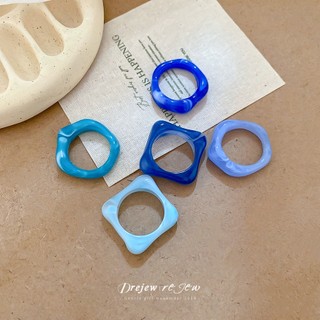 Bộ năm chiếc nhẫn tròn acrylic phong cách châu Âu - Mỹ, phù hợp cho các cô gái