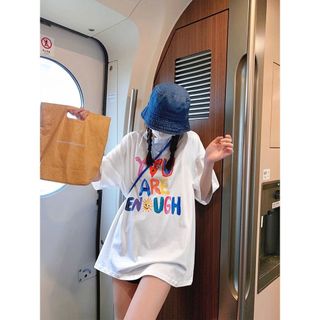 Áo Thun Nữ Oversize Baggy Bông, Thiết Kế Độc Đáo Cho Mùa 2025