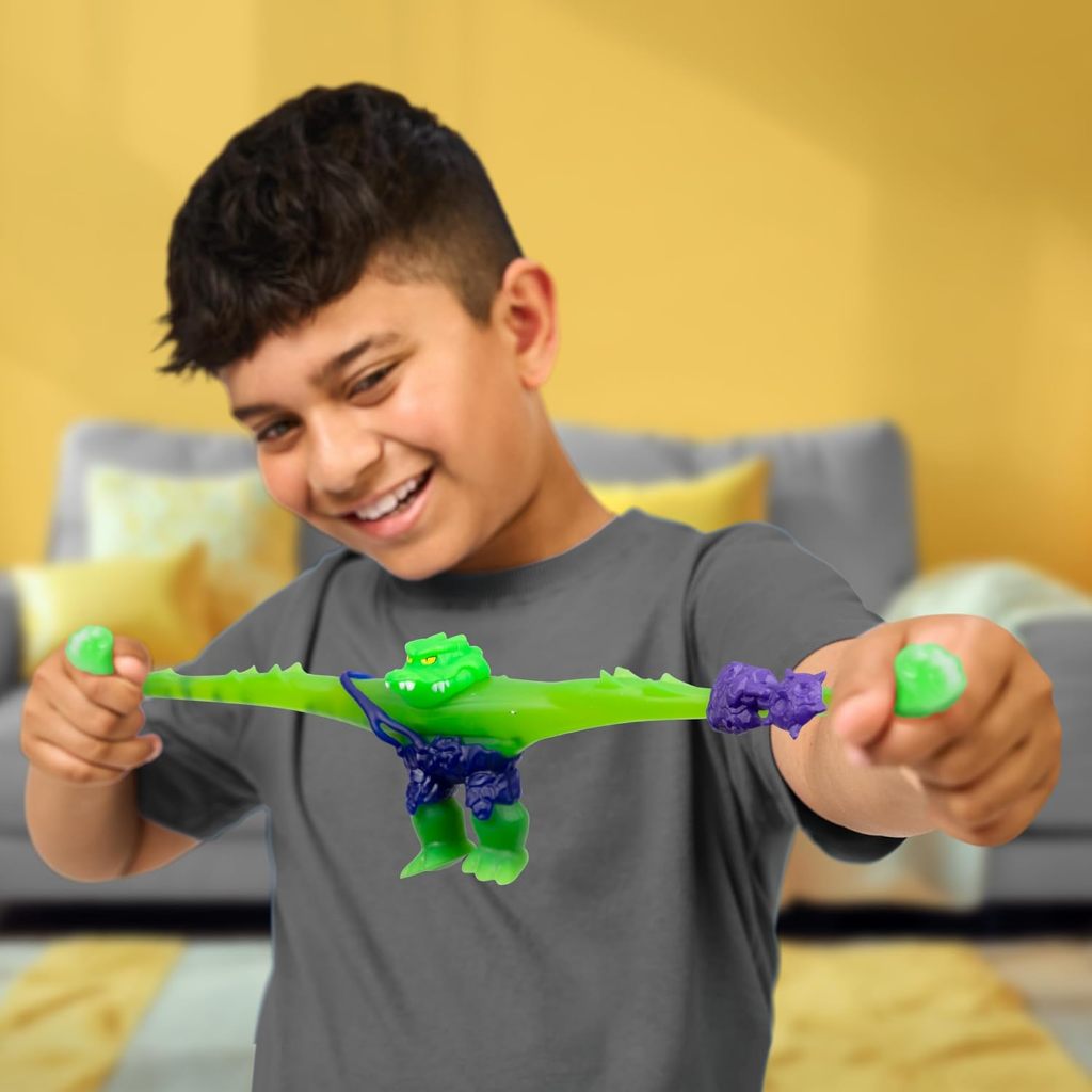 Heroes of Goo Jit Zu Meteor Madness, Nhân vật hành động hàm đá co giãn, với găng tay chiến đấu Gooey Filling & Meteor độc đáo, đồ chơi giác quan co giãn lên tới 3X Kích thước của nó