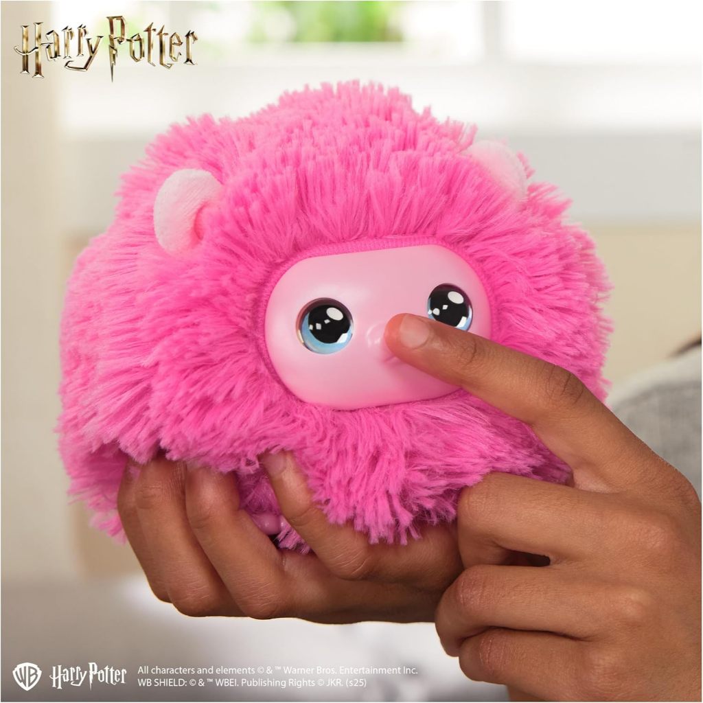 Spin Master Thế giới phù thủy Harry Potter, Thú cưng đồ chơi sang trọng Pygmy Puff tương tác với hơn 35 âm thanh & phản ứng,