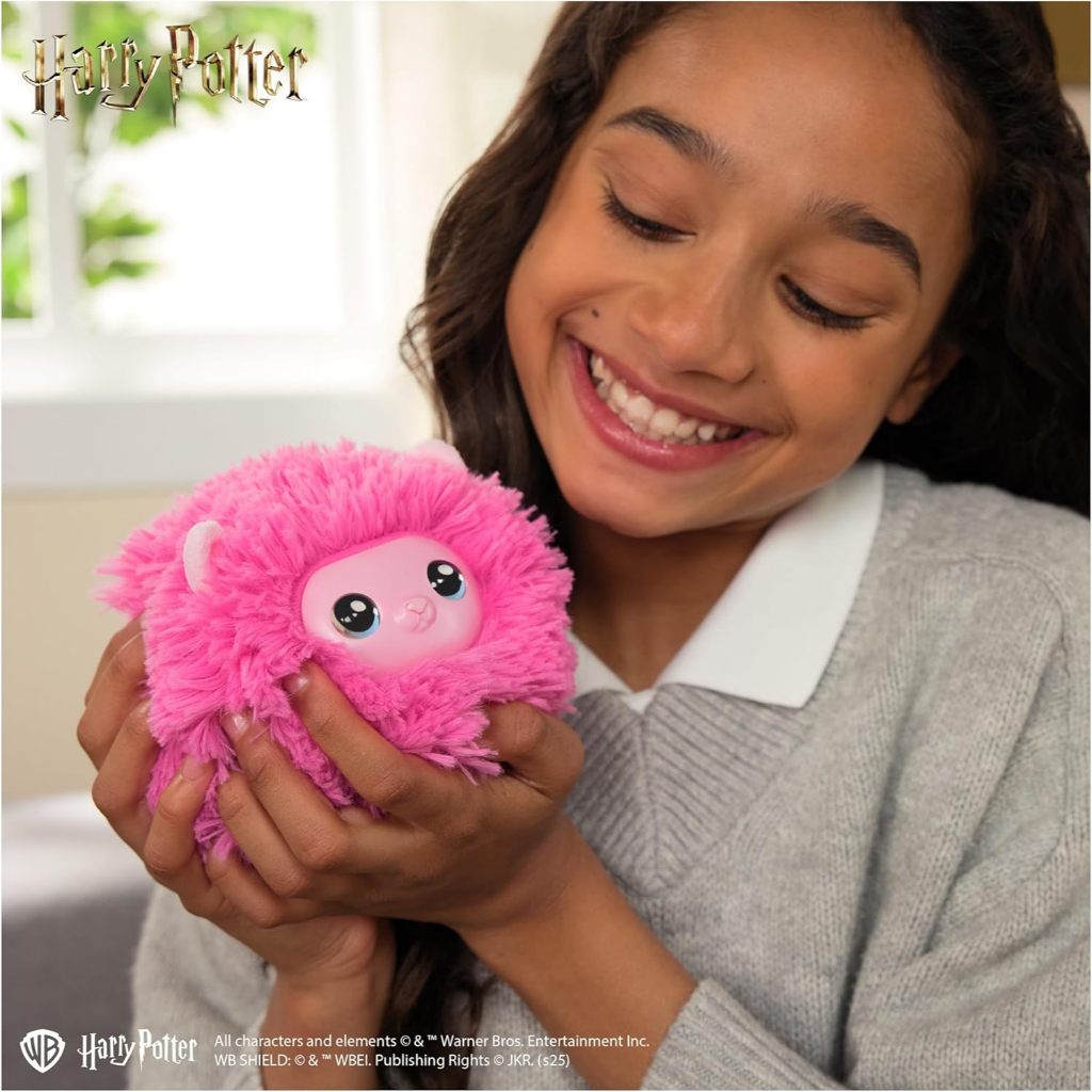 Spin Master Thế giới phù thủy Harry Potter, Thú cưng đồ chơi sang trọng Pygmy Puff tương tác với hơn 35 âm thanh & phản ứng,