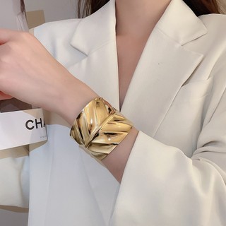 Vòng tay kim loại viền rộng dành cho nữ, phong cách châu Âu và Mỹ