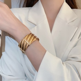Vòng tay kim loại viền rộng dành cho nữ, phong cách châu Âu và Mỹ