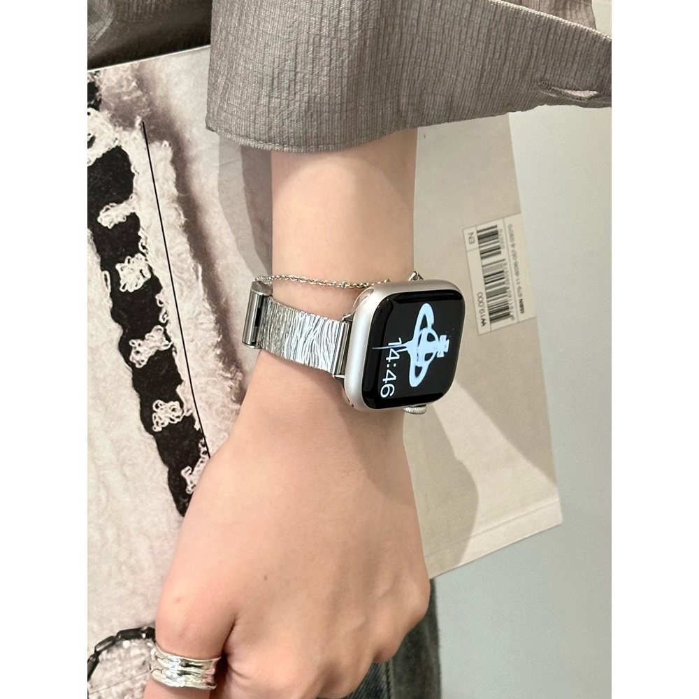 Dây đeo khóa bằng thép không gỉ có họa tiết dành cho nữ Thích hợp cho Apple Watch S11 SE3 Ultra3 S10 S9 S8 SE S7 S6 Ultra 49mm 46mm 42mm 44mm 41mm 45mm Dây đeo cổ tay
