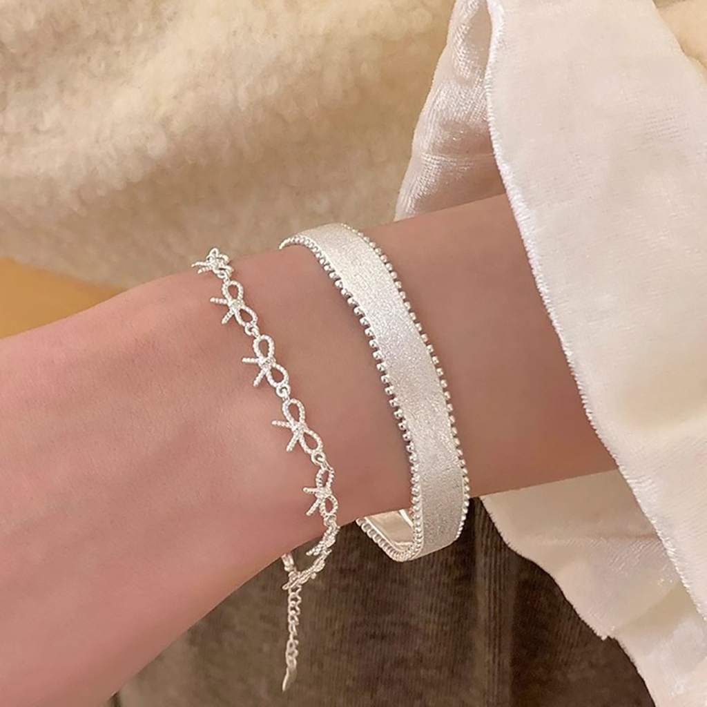 Trang sức vòng tay nữ thời trang Hàn Quốc, satin lụa họa tiết vẽ thủ công và hạt gạo, quà tặng sang trọng