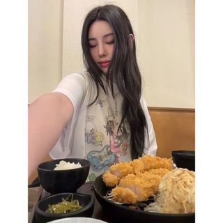 Áo Thun Nữ Oversize Baggy từ Cotton, Phù Hợp Thời Trang Hàng Ngày