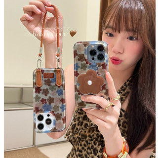 Hàn Quốc Retro Hoa Nâu Ngọc Trai Hoa Đế Điện Thoại Da Wrsit Dây Đeo Dành Cho iPhone 16Promax 16Pro 13 14 15 Pro Max Chống Sốc Hai Lớp imd Nữ Vỏ Di Động