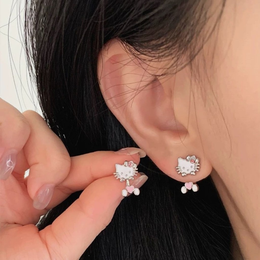 Bông tai mèo hình hoạt hình nhỏ xinh màu bạc, món quà sinh nhật đáng yêu dành cho nàng
