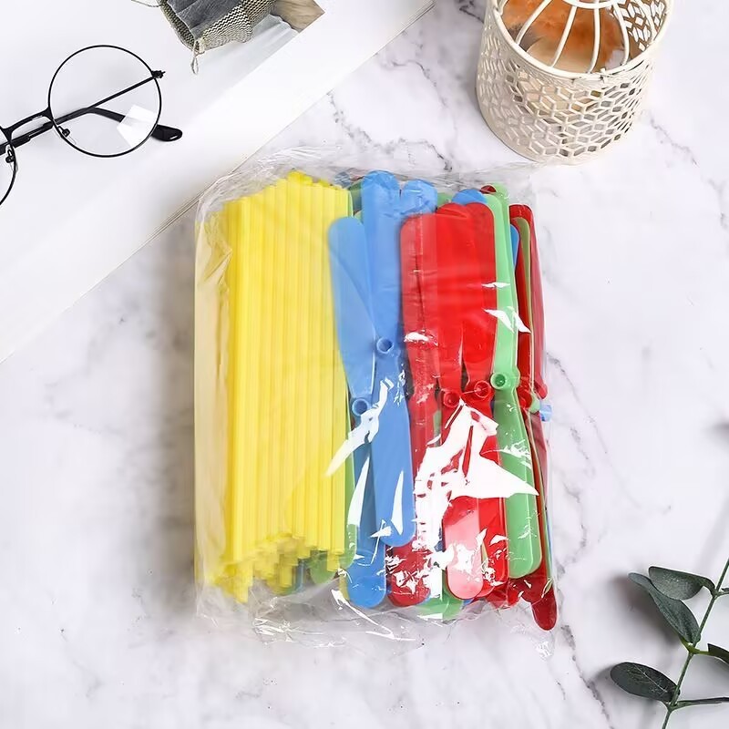 Cối xay gió chuồn bằng tre bằng nhựa quay tay -- Đồ chơi trẻ em