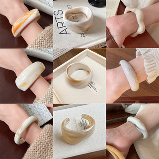 Vòng tay nhuộm acrylic trắng cho vòng tay cao cấp thời trang nữ