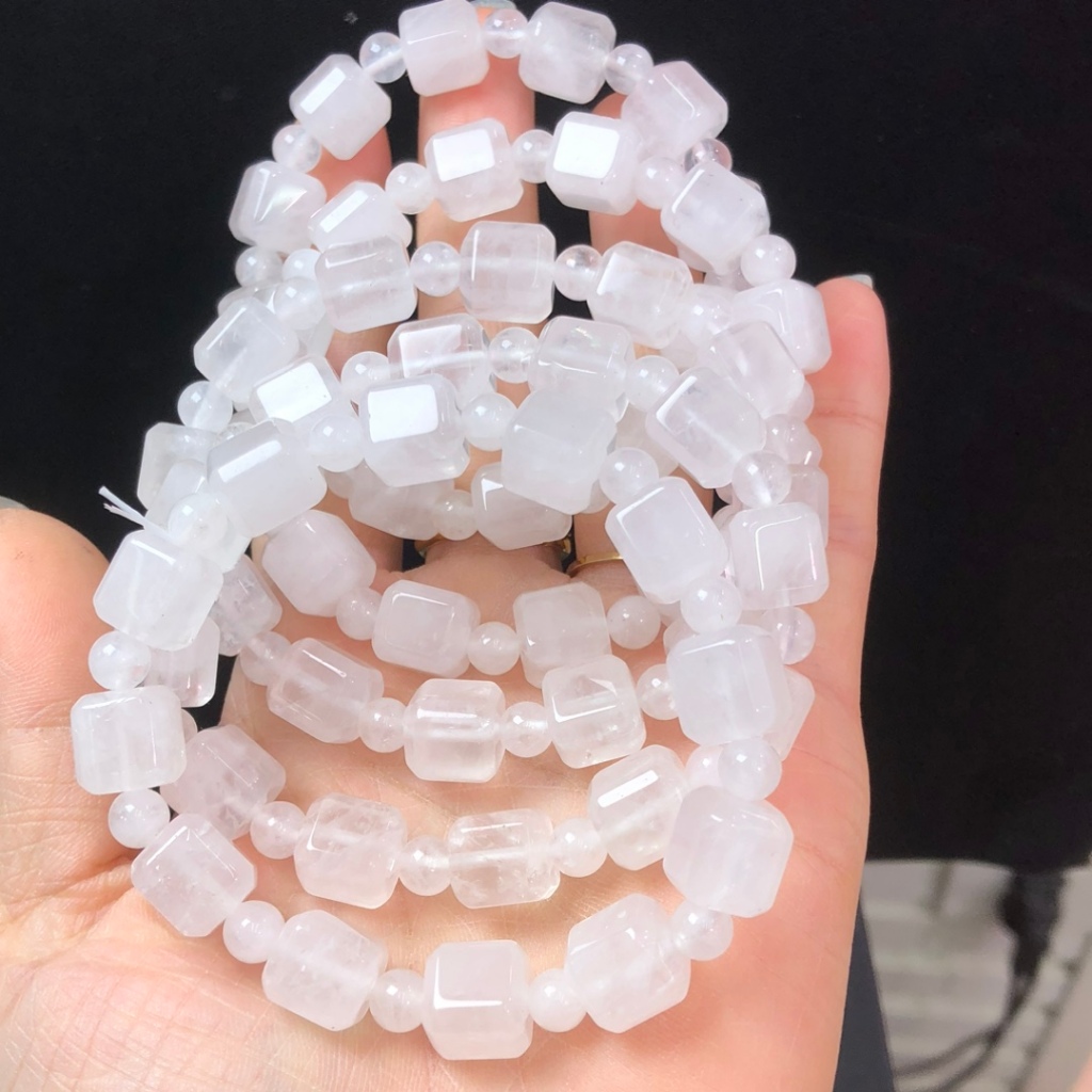 Vòng tay ma pha lê màu trắng tự nhiên - Quà Tặng May Mắn Cho Nữ
