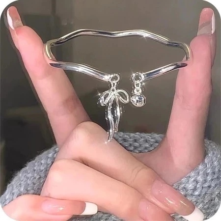 🍭Candy🍭Vòng đeo tay Mobius, Vòng tay chuông nơ công chúa, Vòng tay bạn thân có thể điều chỉnh mở cho nữ