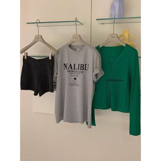 HIIXIIVI Áo thun nữ oversize cotton, dáng baggy, rộng, phong cách độc đáo OOTD 2025
