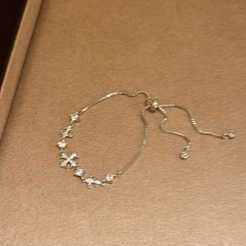 Đồ trang sức nữ thời trang Hàn Quốc: Bộ mặt dây chuyền và vòng tay hạt thập tự zircon