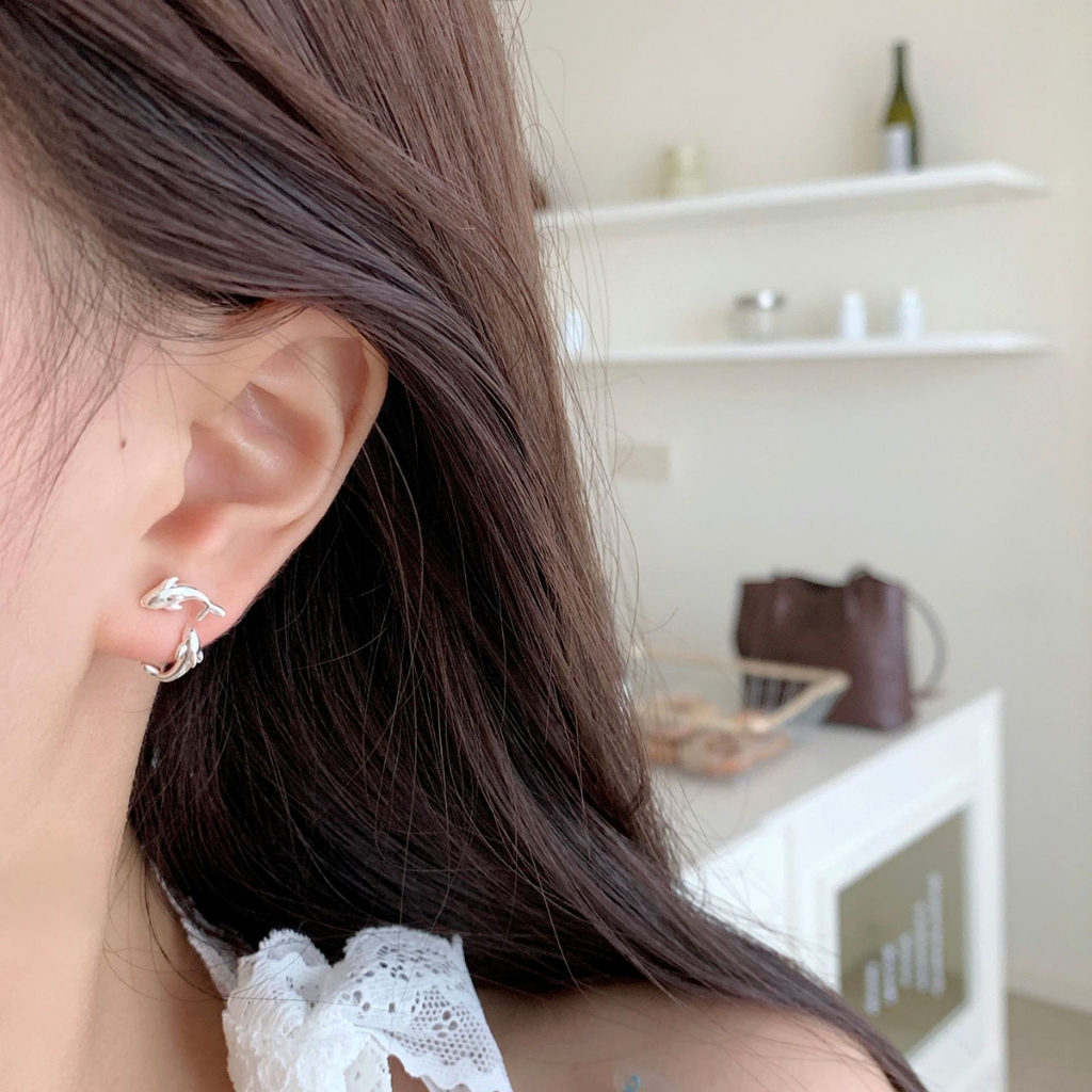 Bông tai cá heo phong cách Hàn Quốc dành cho nữ