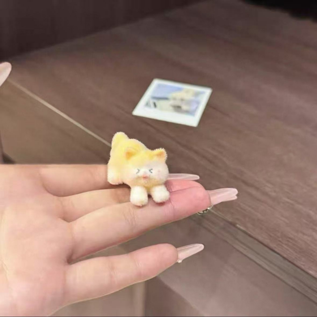 Kẹp Tóc Hình Mèo Con Ăn Cá Flocking - Quà Tặng Perfect Cho Các Sự Kiện Lễ Hội