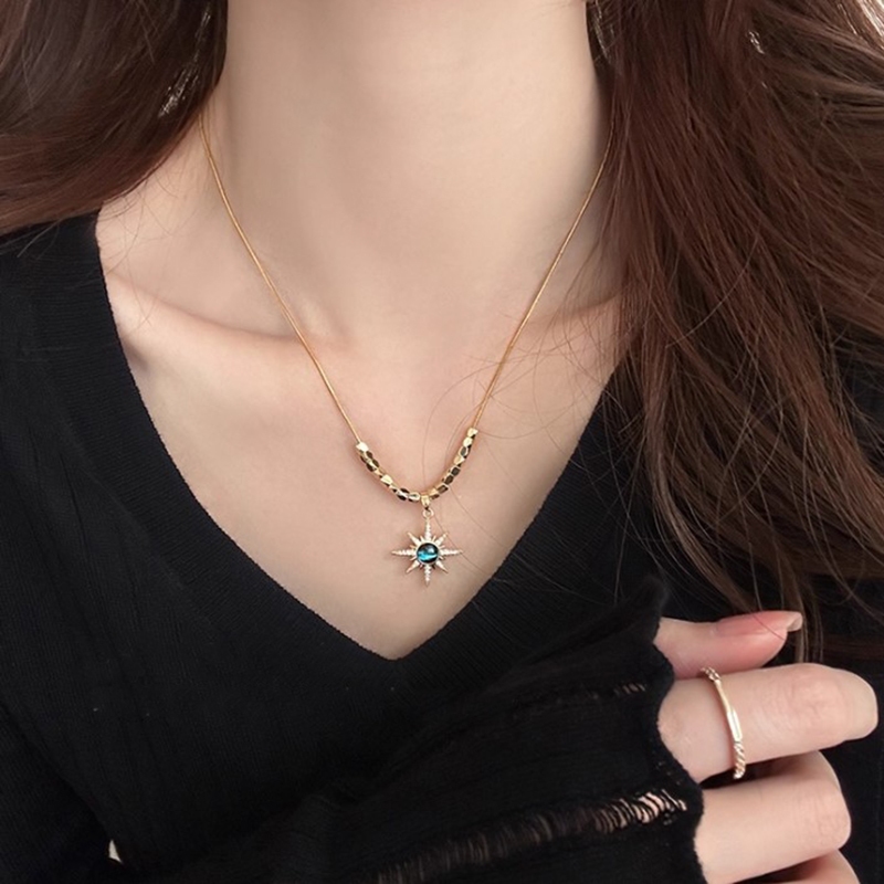 Dây chuyền ngôi sao xanh zircon thiết kế xương cổ cao cấp, phù hợp cho phụ kiện thời trang sang trọng
