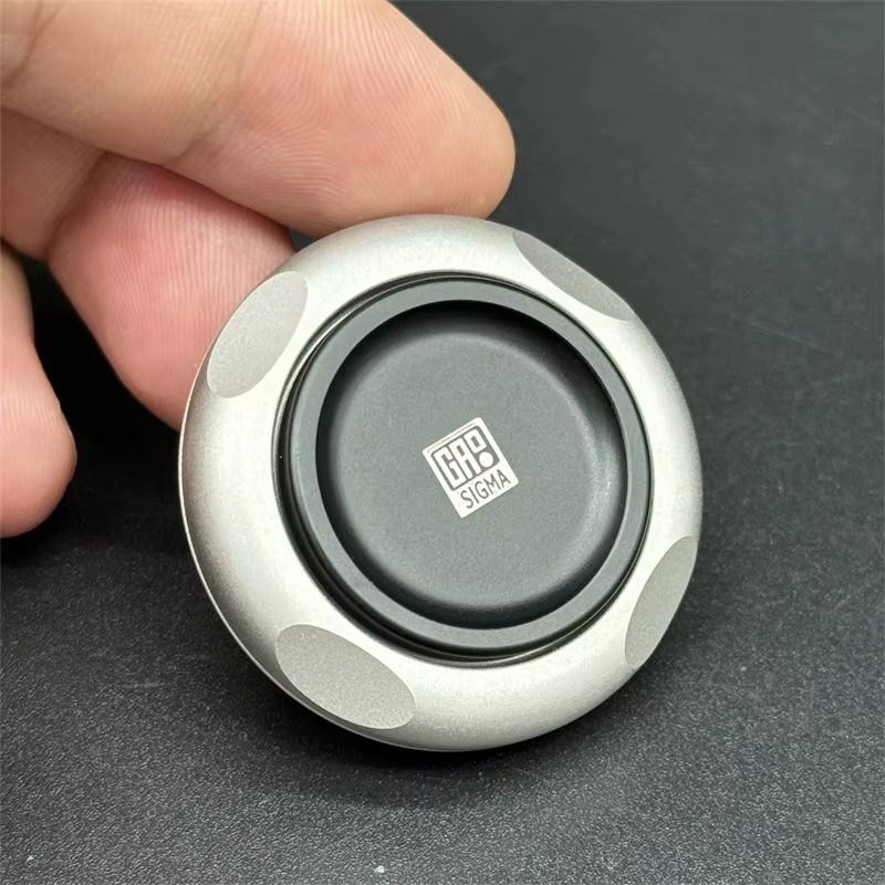 1 Mini Từ Đồng Xu Xúc Giác Thẻ Đẩy Ván Trượt Ratchet Fidget EDC Giảm Căng Thẳng Chống Căng Thẳng Kim Loại Đầu Ngón Tay Con Quay Đồ Chơi