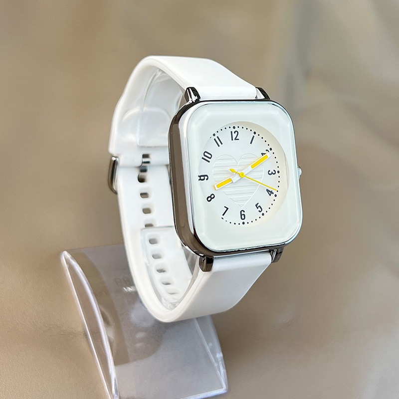 Đồng hồ đeo tay silicon da vuông mới dành cho nữ với đồng hồ thạch anh đơn giản thời trang và thông thường