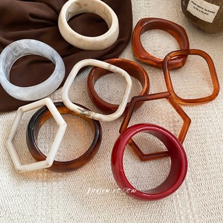 Vòng tay cổ điển nhuộm nhựa, style đơn giản cá tính - phụ kiện handmade