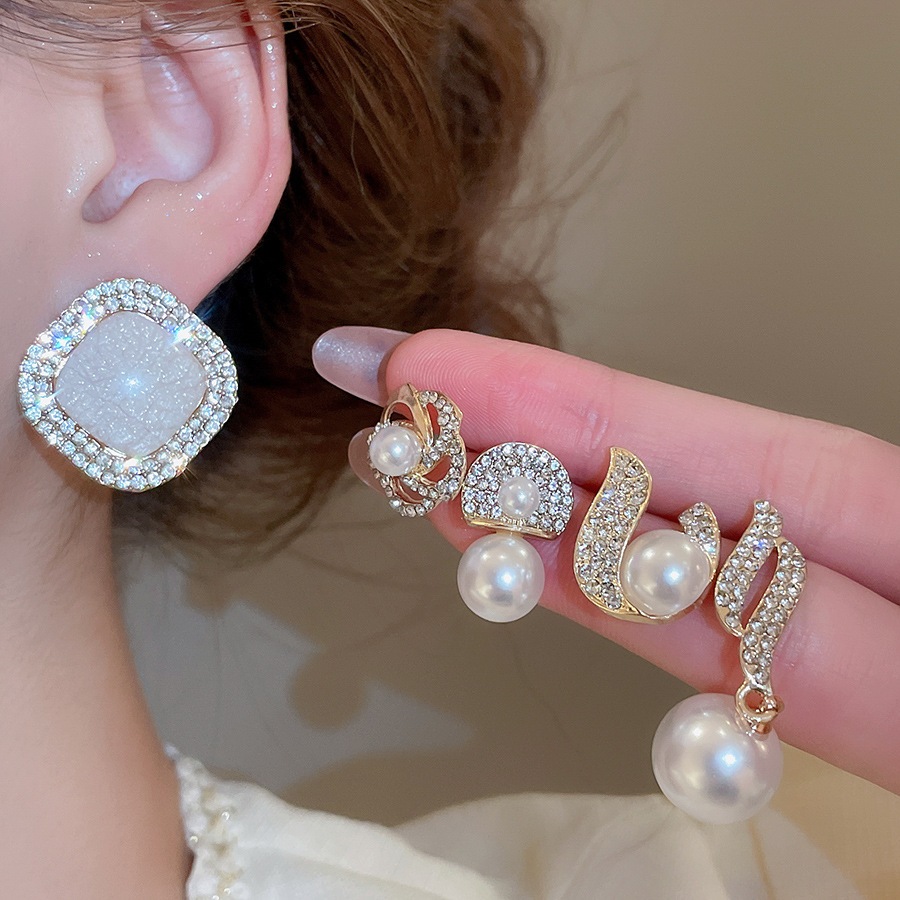 10pcs Trang sức bạc kim cương ngọc trai tròn gồm mặt dây chuyền và bông tai thiết kế sang trọng