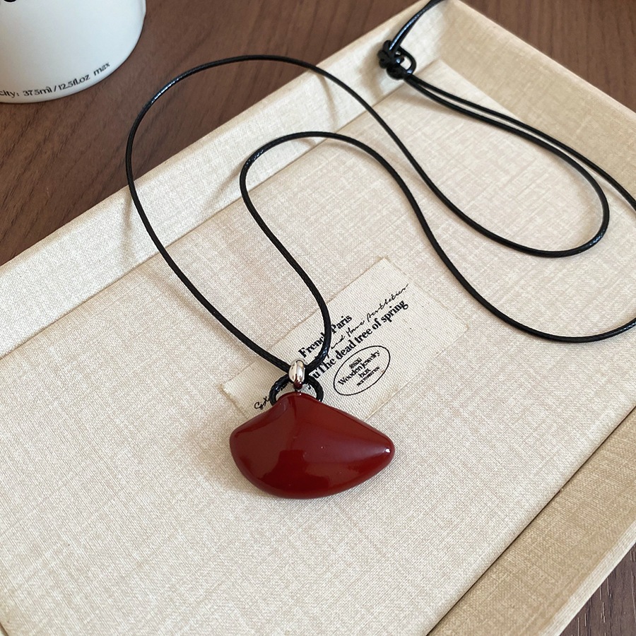 Vòng cổ mặt dây chuyền kim loại thiết kế độc đáo, phong cách châu Âu và Mỹ - Phụ kiện thời trang cao cấp