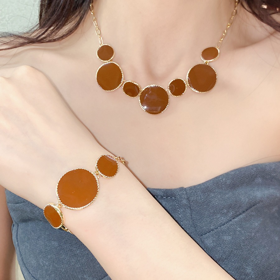 Vòng cổ xương đòn cổ điển kiểu Pháp, phù hợp mọi dịp, thiết kế sang trọng và cao cấp