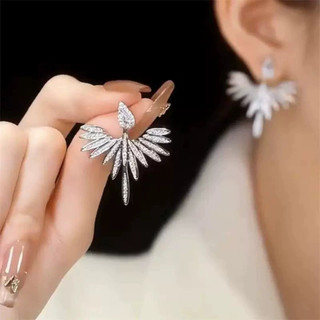 Bông tai châu Âu sang trọng với đá nhân tạo và thiết kế lá giọt nước nhẹ nhàng
