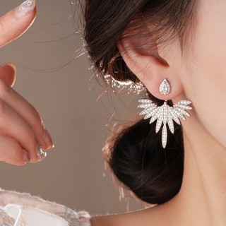 Bông tai châu Âu sang trọng với đá nhân tạo và thiết kế lá giọt nước nhẹ nhàng