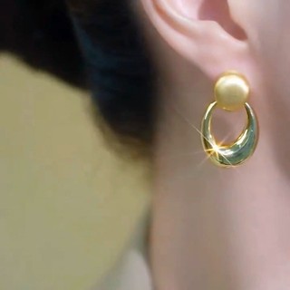 Nhẫn tai hình bầu dục mờ, thiết kế sang trọng và tinh tế