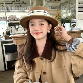 Mũ phong cách Anh có băng trang trí bảng chữ cái, phù hợp cho mùa thu đông