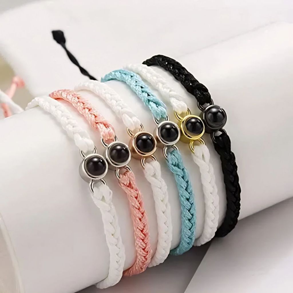 Vòng tay chiếu hình ảnh với ký ức ảnh, khắc tên tùy chỉnh - Quà tặng hoàn hảo cho cặp đôi, tốt nghiệp hay cha mẹ