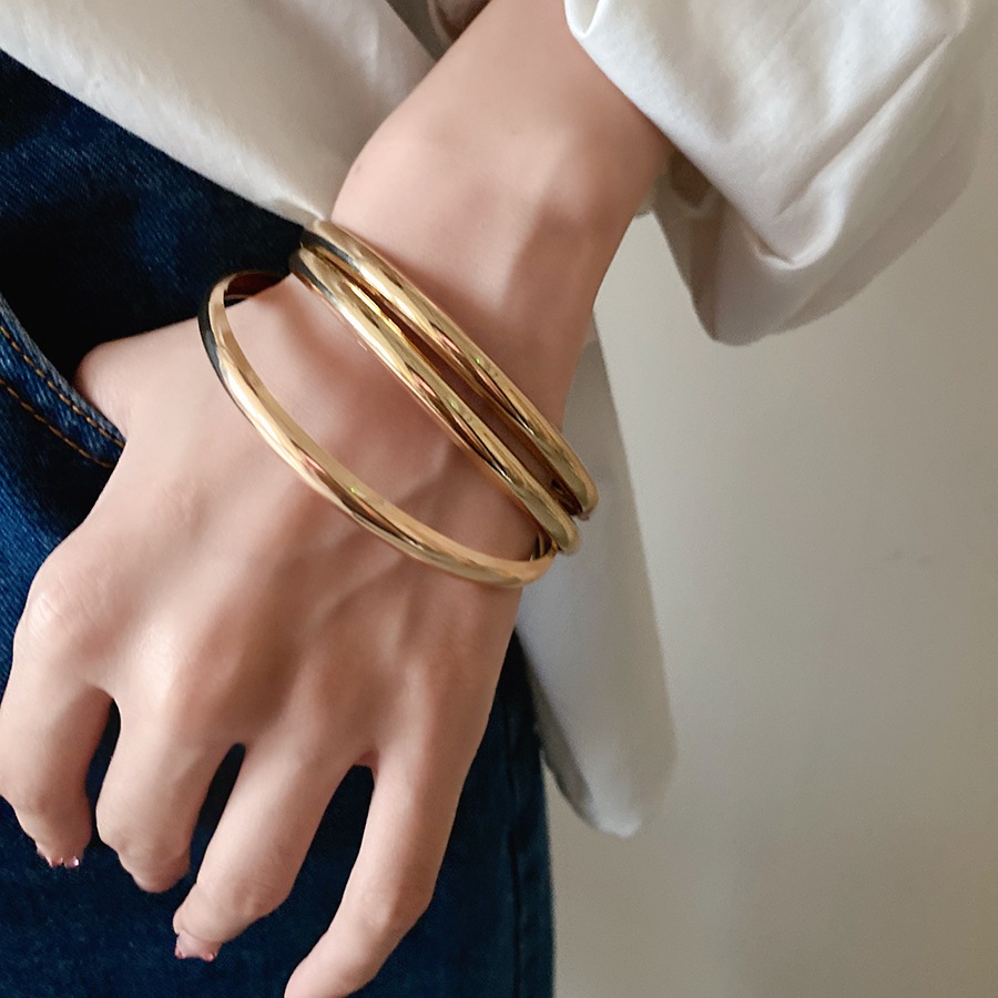 Vòng tay mở họa tiết da báo cổ điển, sang trọng, phù hợp cho nữ